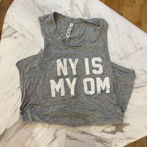 Alo Yoga Muscle Tank - NY IS MY OM, size Small